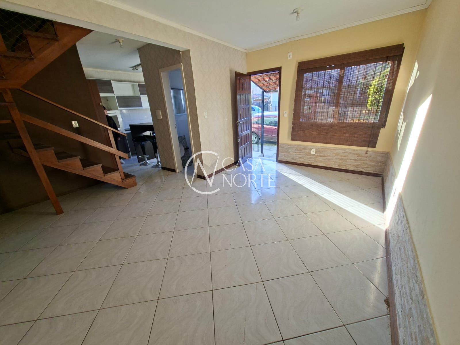 Sobrado à venda com 2 quartos, 70m², 1 vaga, Rua Geraldo Tollens Linck no bairro Hípica em Porto Alegre
