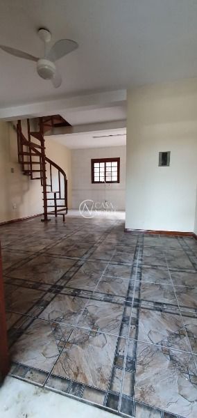 Casa à venda com 3 quartos, 61m², Rua Geraldo Pastoriza no bairro Hípica em Porto Alegre