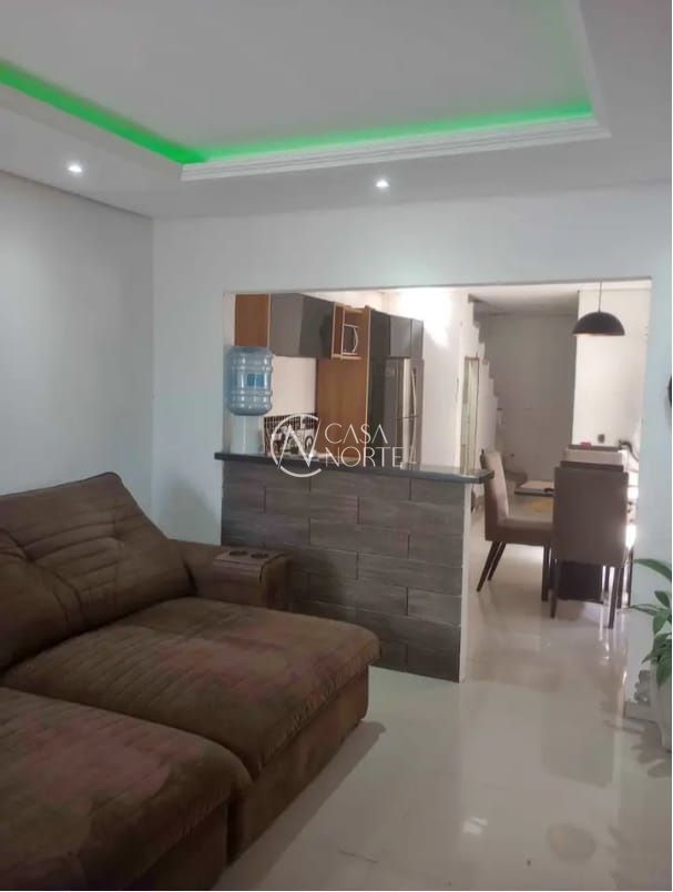 Casa à venda com 2 quartos, 147m², 1 vaga, Rua Catarina Quadros no bairro Hípica em Porto Alegre