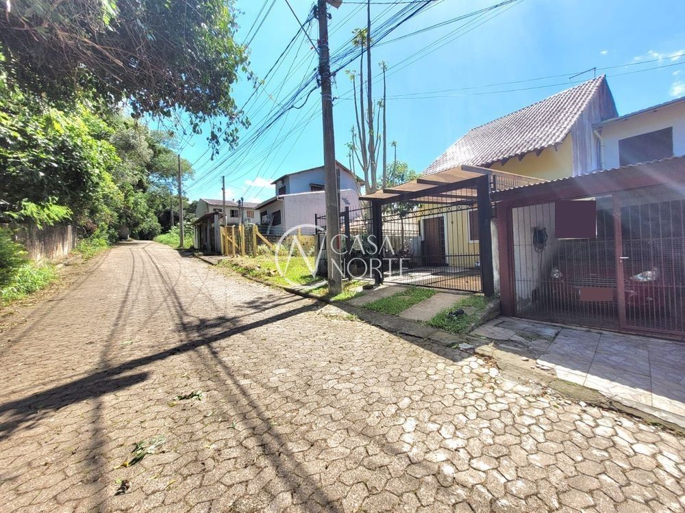 Casa à venda com 4 quartos, 100m², 1 vaga, Rua Júlio Dias de Souza no bairro Aberta dos Morros em Porto Alegre