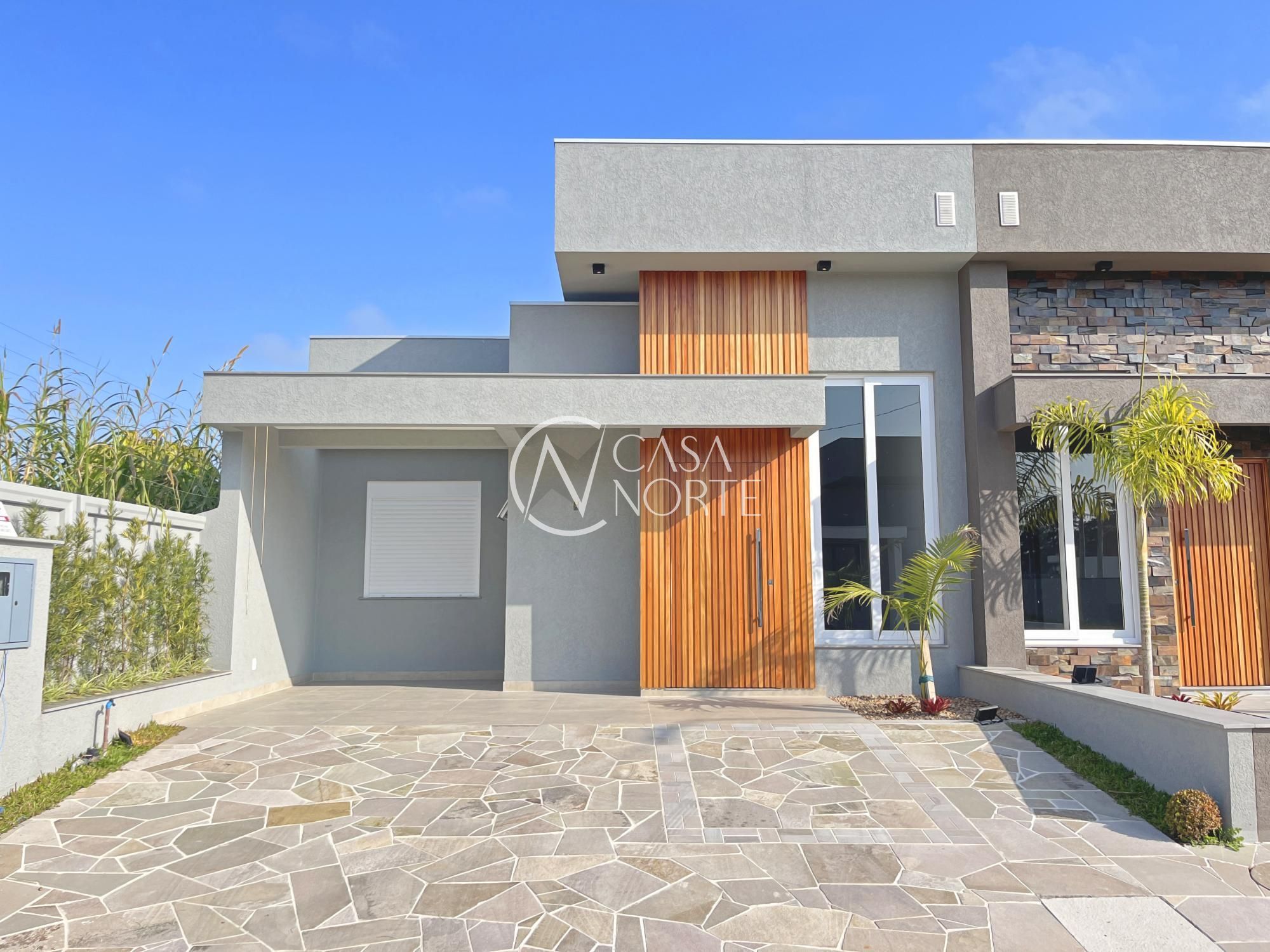 Casa de Condomínio à venda com 3 quartos, 97m², 1 suíte, 2 vagas, Avenida Juca Batista no bairro Hípica em Porto Alegre