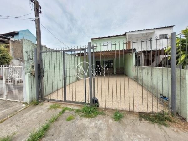 Casa à venda com 3 quartos, 123m², 1 suíte, 4 vagas, Rua José Matone no bairro Aberta dos Morros em Porto Alegre