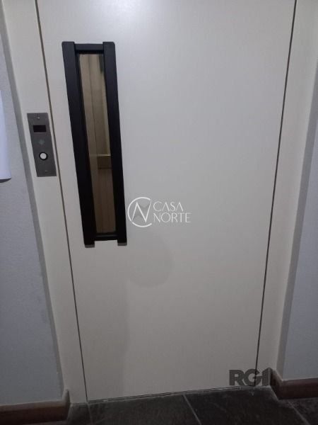 Sala Comercial à venda , 29m², Avenida Padre Cacique no bairro Praia de Belas em Porto Alegre