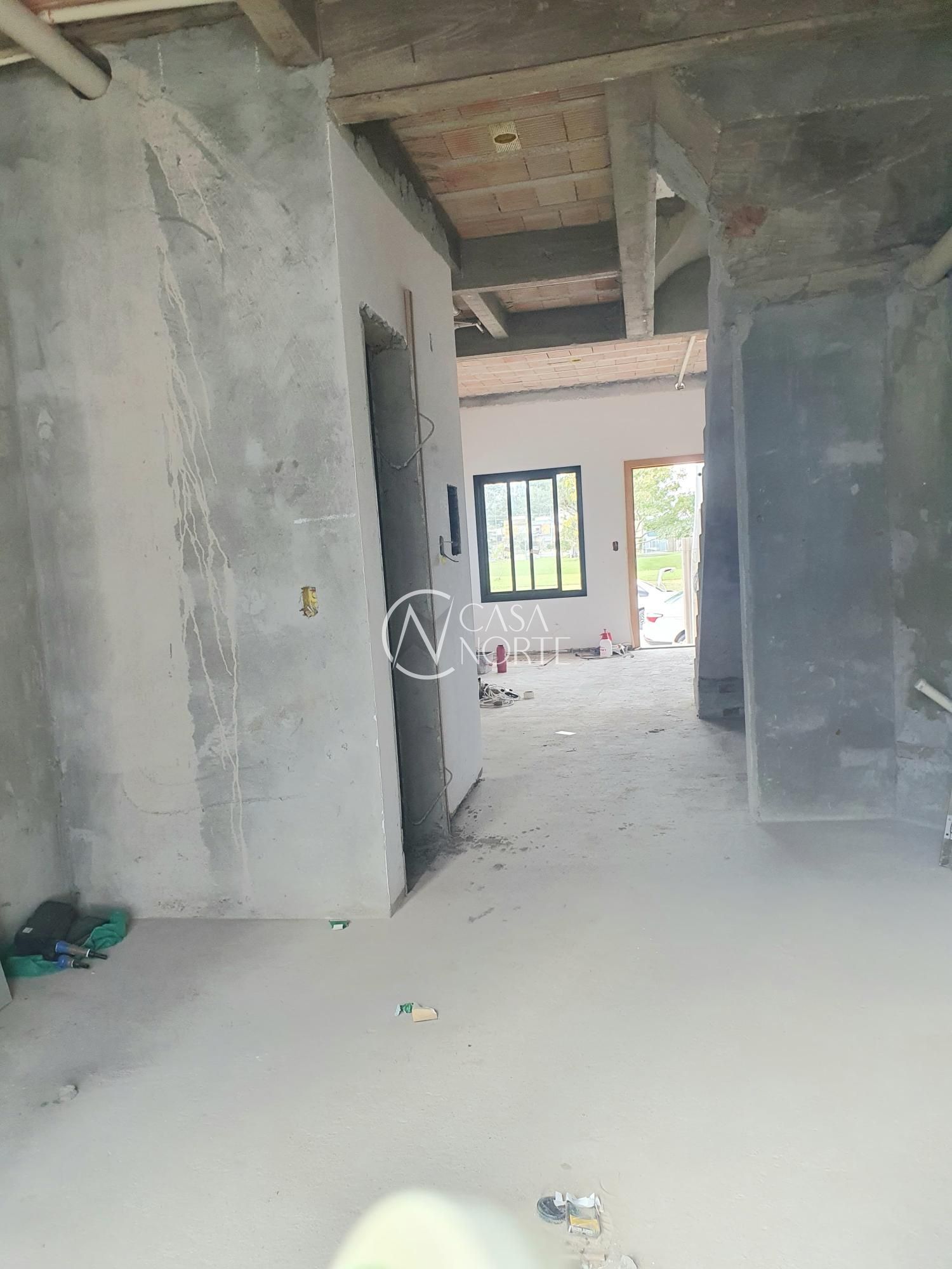 Casa à venda com 2 quartos, 110m², 2 suítes, 1 vaga, Rua Ivo Walter Kern no bairro Hípica em Porto Alegre