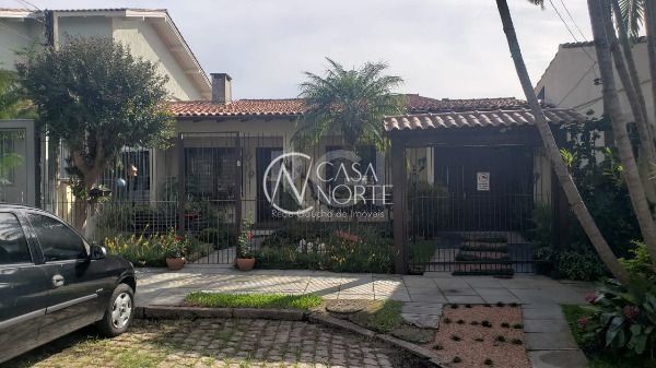 Casa à venda com 3 quartos, 146m², 1 suíte, 2 vagas, Rua Padre Paulo Englert no bairro Espírito Santo em Porto Alegre