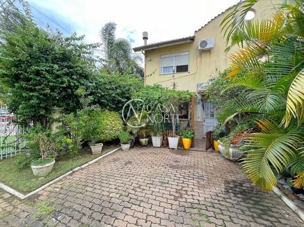 Casa à venda com 2 quartos, 118m², 2 vagas, Avenida Edgar Pires de Castro no bairro Aberta dos Morros em Porto Alegre