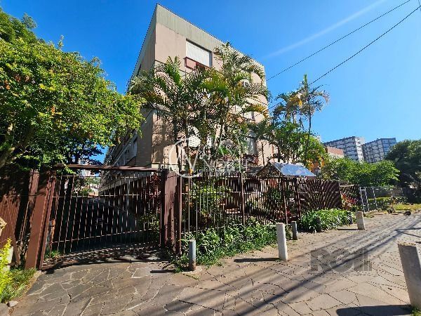 Apartamento à venda com 2 quartos, 71m², 1 vaga, Rua Anita Garibaldi no bairro Boa Vista em Porto Alegre