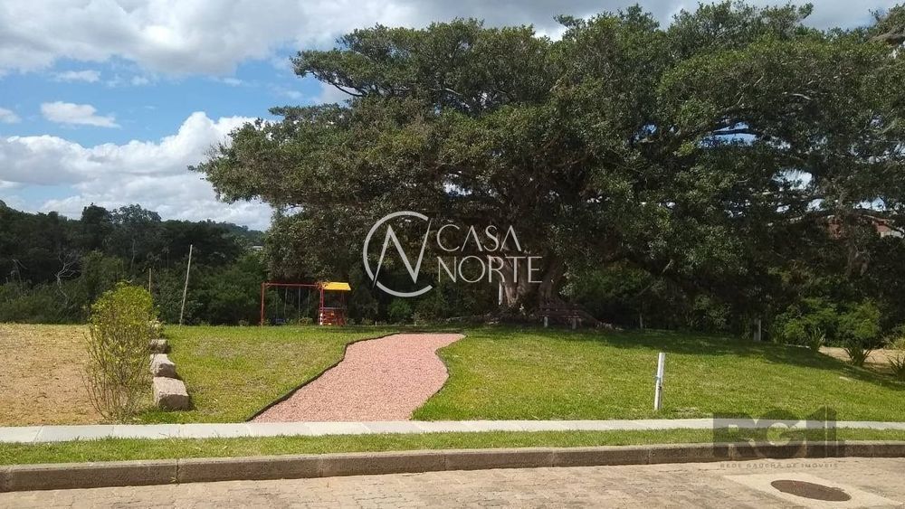 Terreno à venda  com 243m², Estrada Jorge Pereira Nunes no bairro Campo Novo em Porto Alegre