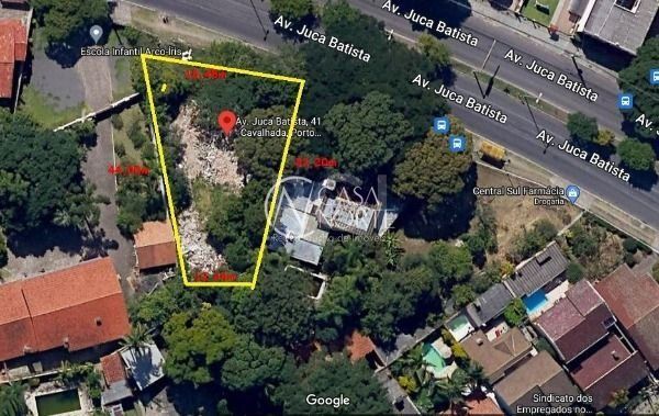 Terreno à venda  com 590m², Avenida Juca Batista no bairro Cavalhada em Porto Alegre