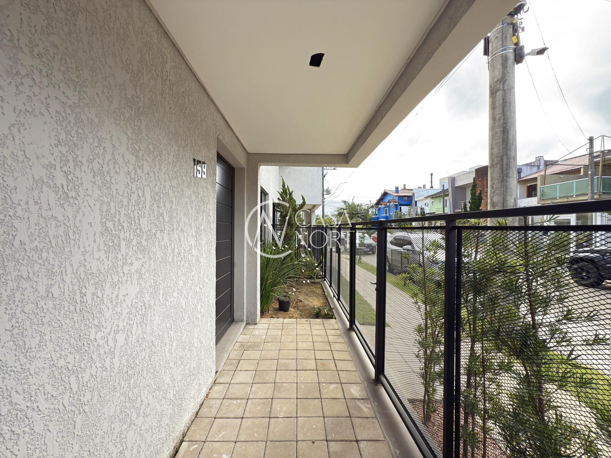 Casa à venda com 4 quartos, 125m², 1 suíte, 1 vaga, Alexandre de Gusmao, 159, 2 no bairro Hípica em Porto Alegre