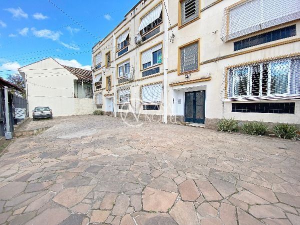 Apartamento à venda com 2 quartos, 84m², Avenida Niteroi no bairro Medianeira em Porto Alegre