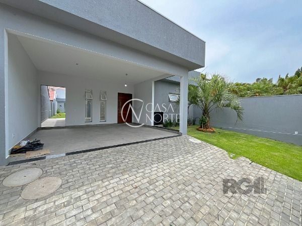 Casa à venda com 3 quartos, 204m², 2 suítes, 2 vagas, Rua Leme no bairro Ipanema em Porto Alegre