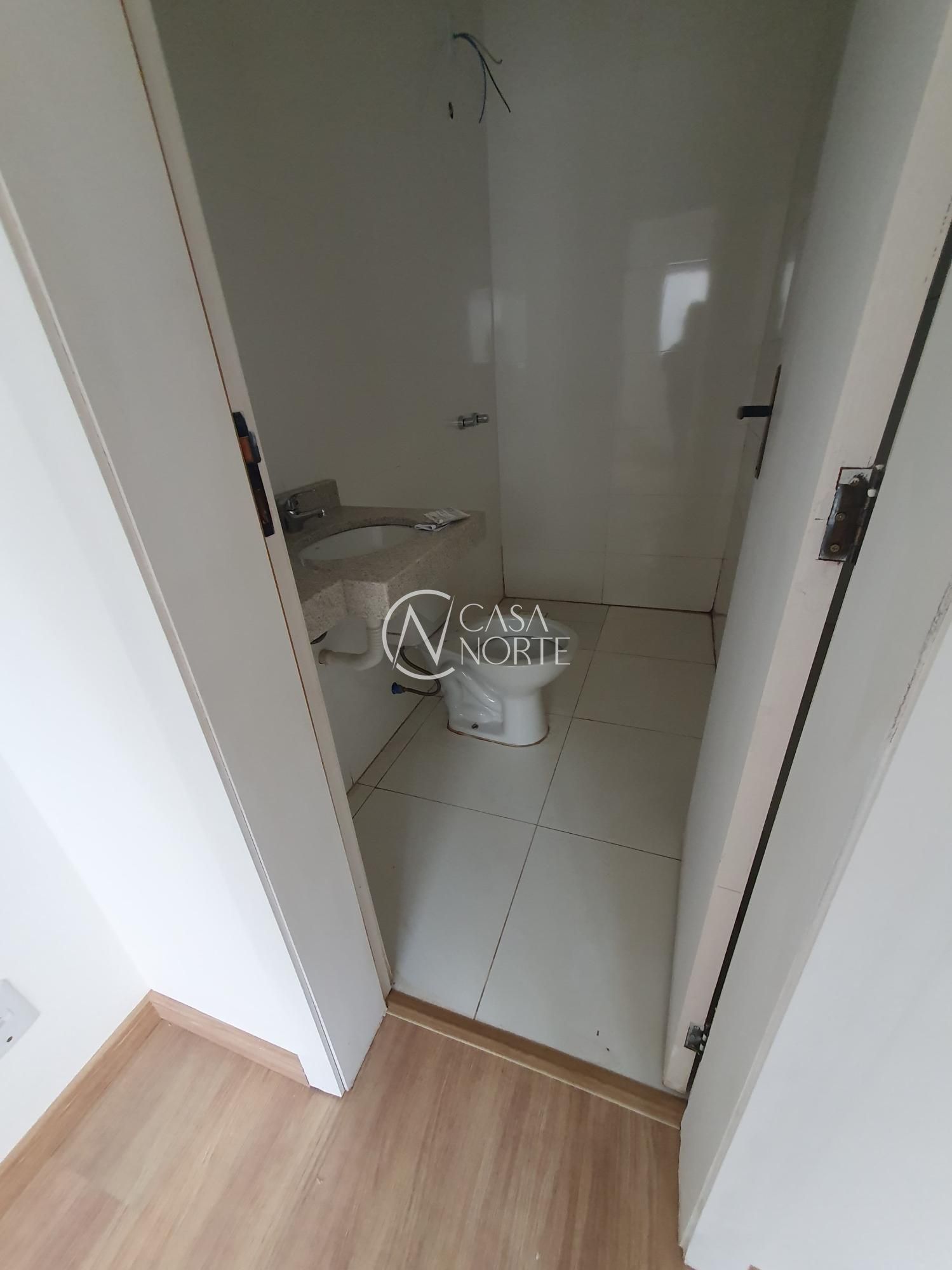 Casa à venda com 2 quartos, 77m², 2 suítes, 2 vagas, Rua Álamo no bairro Hípica em Porto Alegre