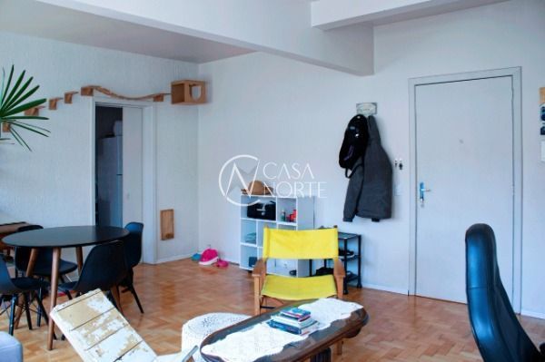 Apartamento à venda com 2 quartos, 63m², 1 vaga, Rua Coronel Vicente no bairro Centro Histórico em Porto Alegre