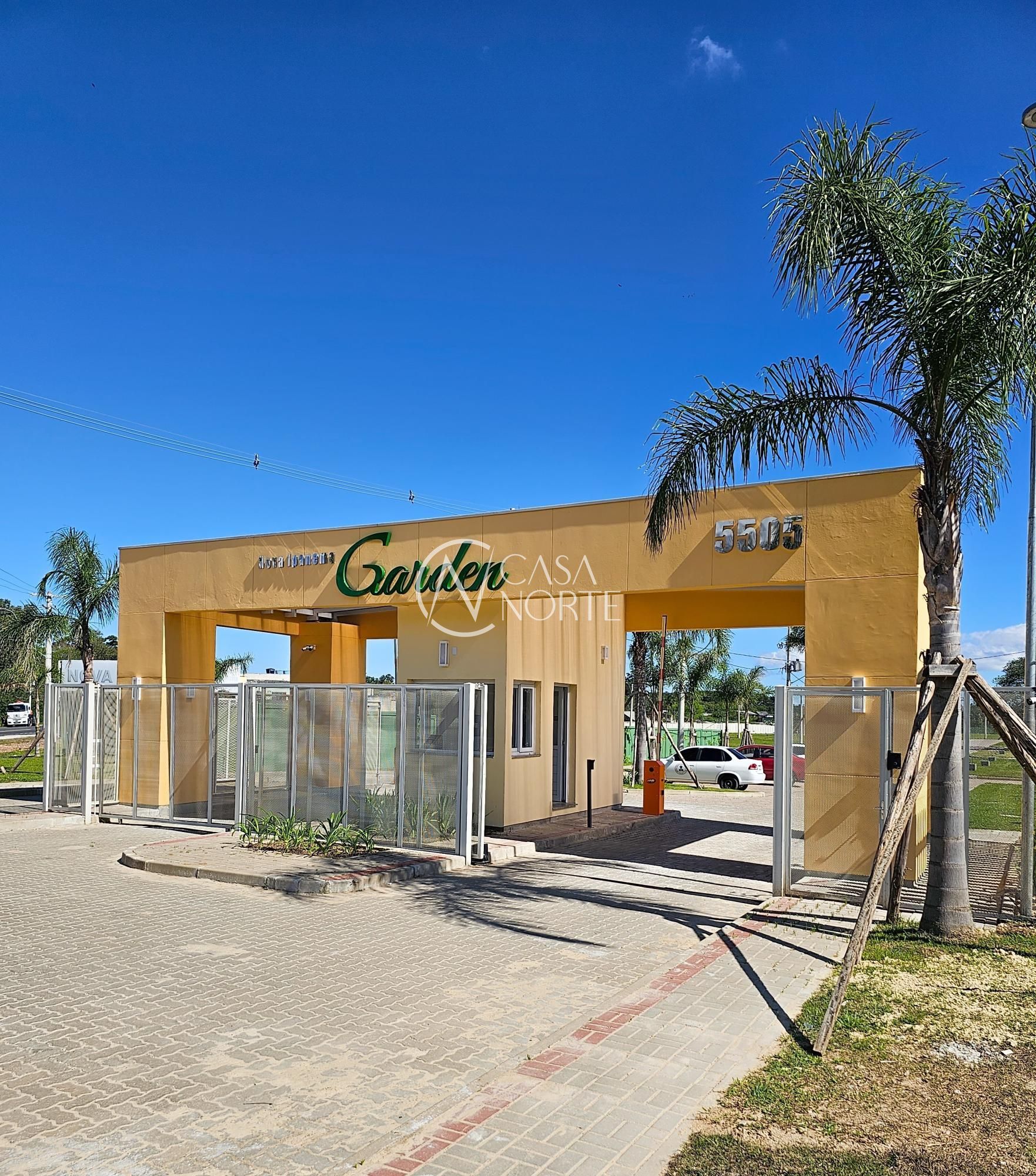 Terreno à venda  com 189m², Avenida Juca Batista no bairro Hípica em Porto Alegre