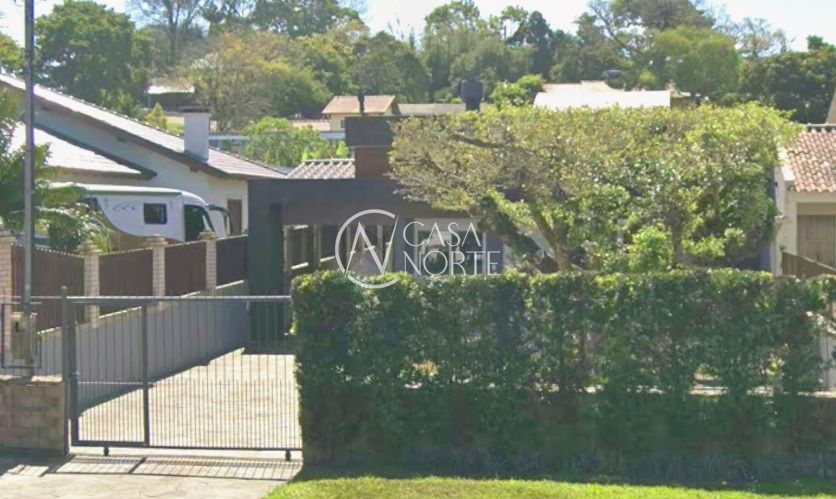 Casa à venda com 3 quartos, 178m², 1 suíte, 4 vagas, Avenida Inácio Antônio da Silva no bairro Belém Novo em Porto Alegre
