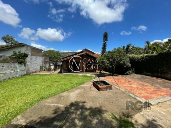 Casa à venda com 2 quartos, 104m², 1 suíte, 6 vagas, Estrada Júlio Antônio Pereira no bairro Hípica em Porto Alegre