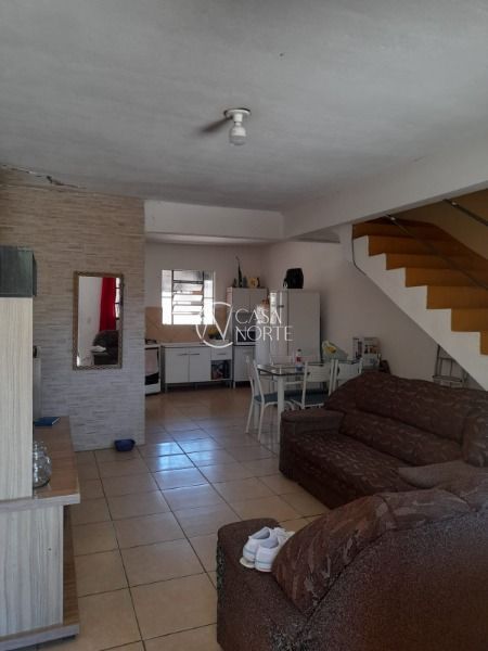 Casa à venda com 2 quartos, 77m², 1 vaga, Rua Associação Atlética Trienon no bairro Belém Novo em Porto Alegre