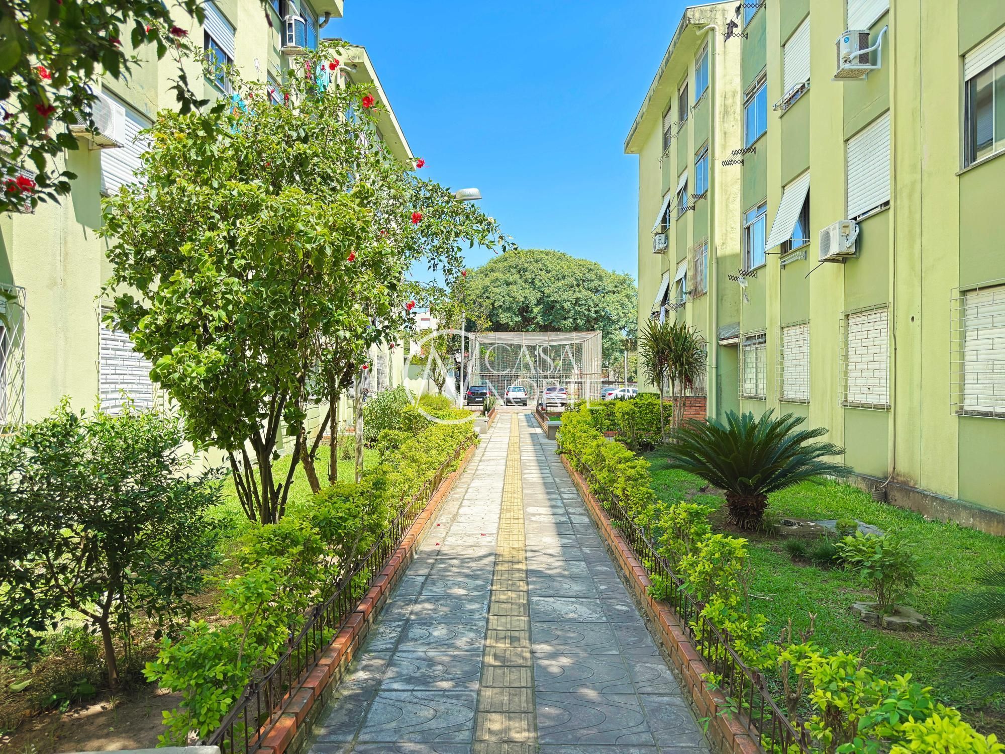 Apartamento à venda com 2 quartos, 49m², 1 vaga, Estrada João Salomoni no bairro Vila Nova em Porto Alegre