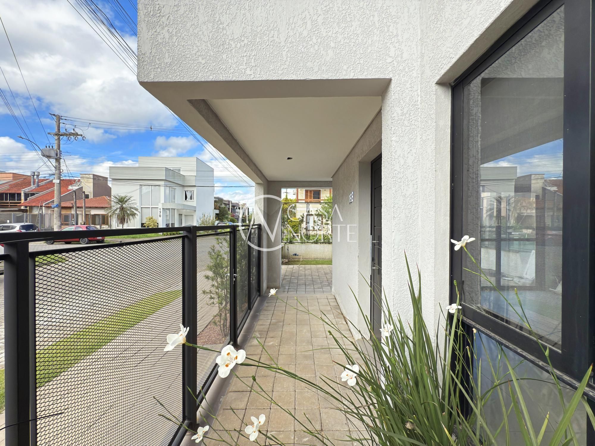 Casa à venda com 4 quartos, 125m², 1 suíte, 1 vaga, Alexandre de Gusmao, 159, 2 no bairro Hípica em Porto Alegre