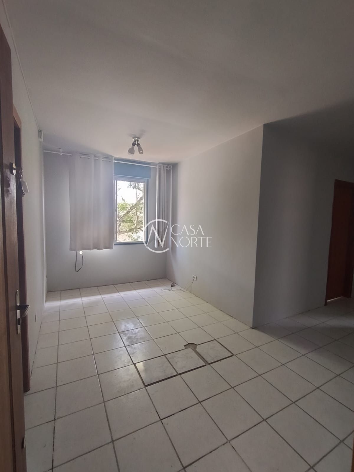 Apartamento à venda com 2 quartos, 52m², 1 vaga, Rua Doutor Pio Fiori de Azevedo no bairro Vila Nova em Porto Alegre
