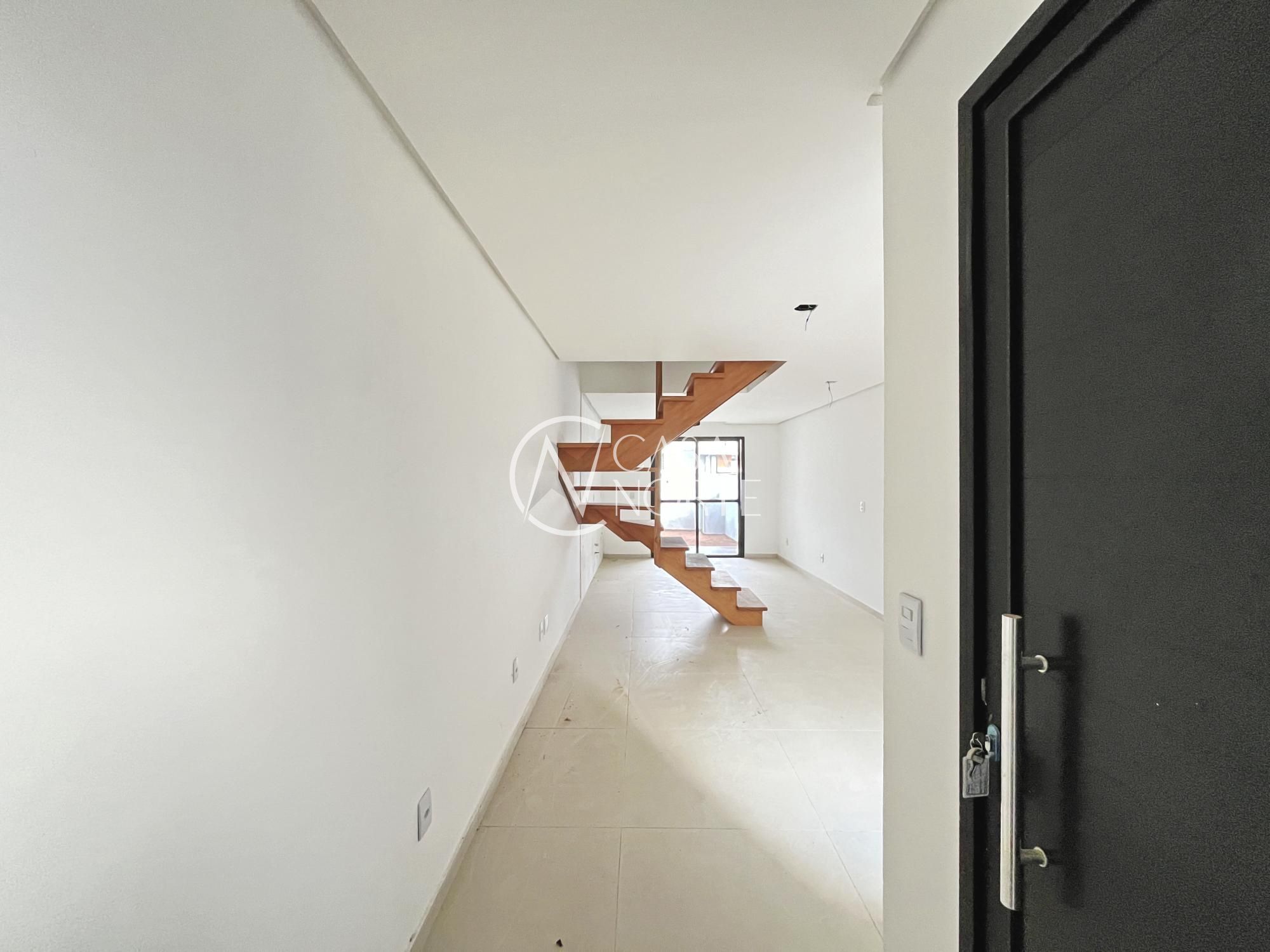 Casa à venda com 2 quartos, 88m², 2 suítes, 1 vaga, Rua Miguel Castro da Silva no bairro Hípica em Porto Alegre