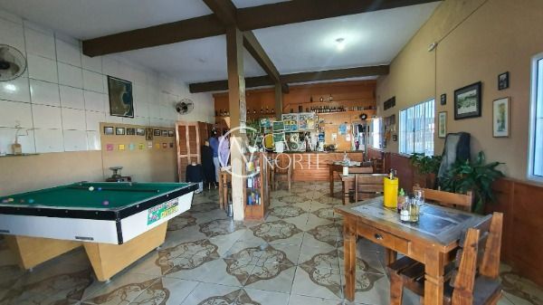 Prédio Comercial à venda com 4 quartos, 353m², 3 suítes, 2 vagas, Rua Elvira Dendena no bairro Hípica em Porto Alegre