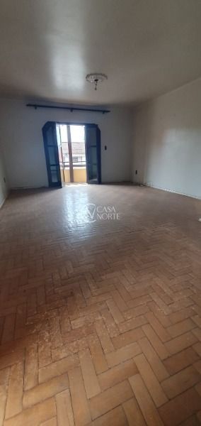 Casa à venda com 3 quartos, 300m², 1 suíte, 4 vagas, Estrada Vila Maria no bairro Cavalhada em Porto Alegre