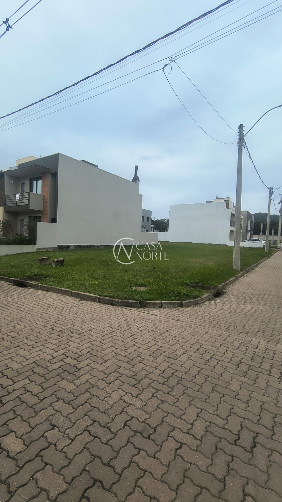 Terreno à venda  com 135m², Estrada Jorge Pereira Nunes no bairro Campo Novo em Porto Alegre