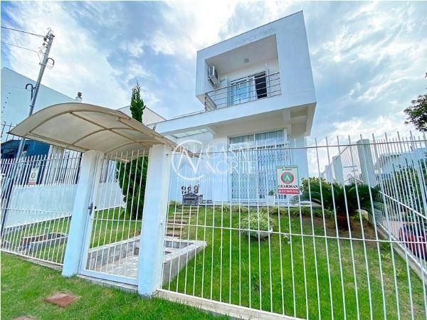 Casa à venda com 3 quartos, 208m², 1 suíte, 2 vagas, Avenida Altos do Santa Rita no bairro Aberta dos Morros em Porto Alegre