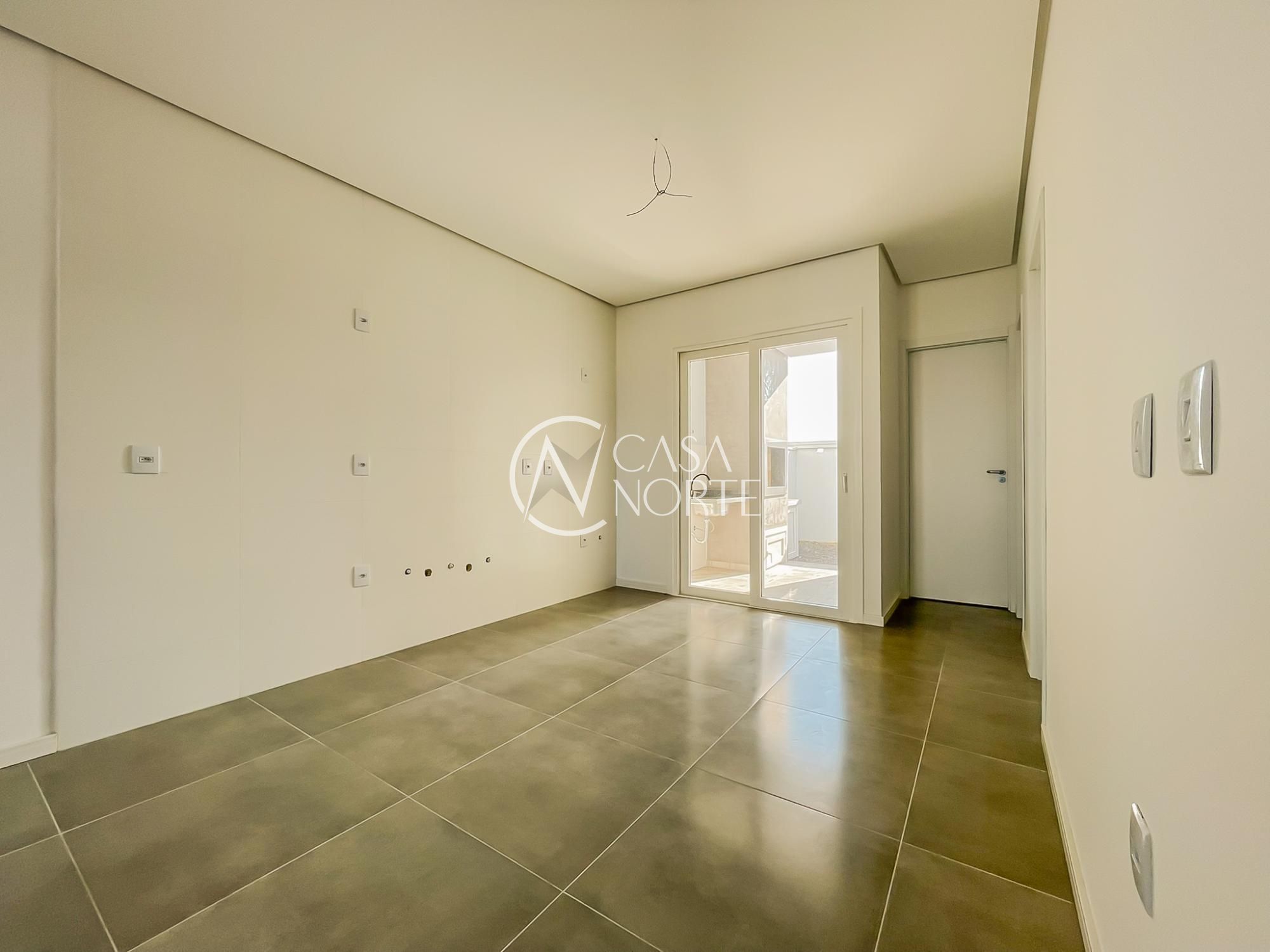 Casa de Condomínio à venda com 3 quartos, 85m², 1 suíte, 2 vagas, Rua Lucindo Antônio Bottin no bairro Hípica em Porto Alegre