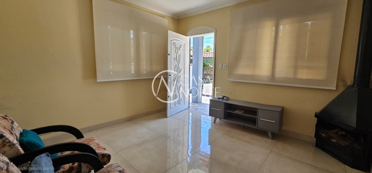 Casa à venda com 4 quartos, 150m², 3 vagas, Rua Altamira Souza Viana no bairro Restinga em Porto Alegre