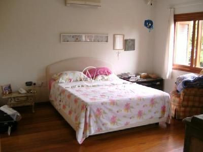 Casa à venda com 3 quartos, 258m², 3 suítes, 2 vagas, Engenheiro Tito Marques Fernandes no bairro Ipanema em Porto Alegre