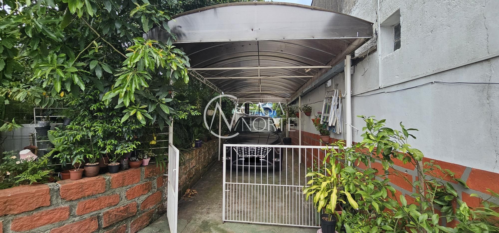 Casa à venda com 2 quartos, 56m², 2 suítes, 3 vagas, Avenida José Corrêa da Silva no bairro Cavalhada em Porto Alegre