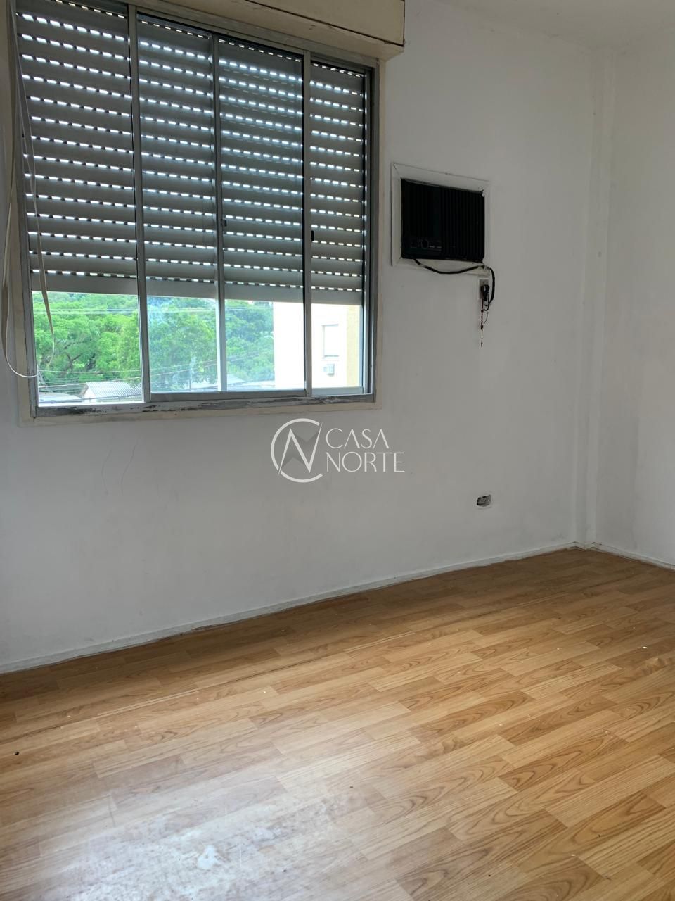 Apartamento à venda com 2 quartos, 49m², 1 vaga, Estrada João Salomoni no bairro Vila Nova em Porto Alegre