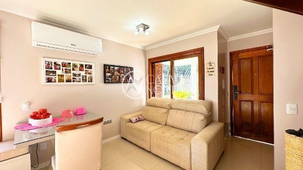 Casa à venda com 3 quartos, 161m², 1 suíte, 2 vagas, Rua dos Guaranis no bairro Espírito Santo em Porto Alegre