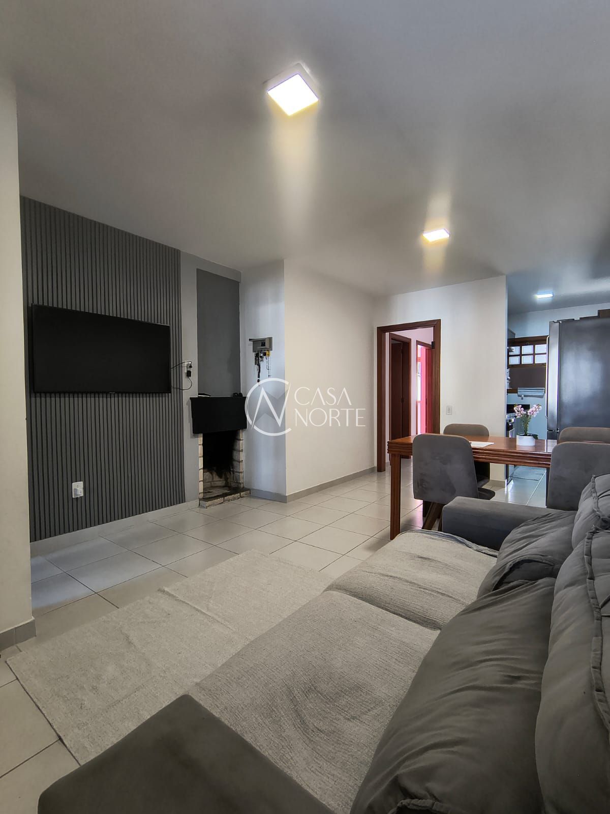 Casa à venda com 3 quartos, 85m², 1 suíte, 1 vaga, Rua Santos Zottis no bairro Hípica em Porto Alegre