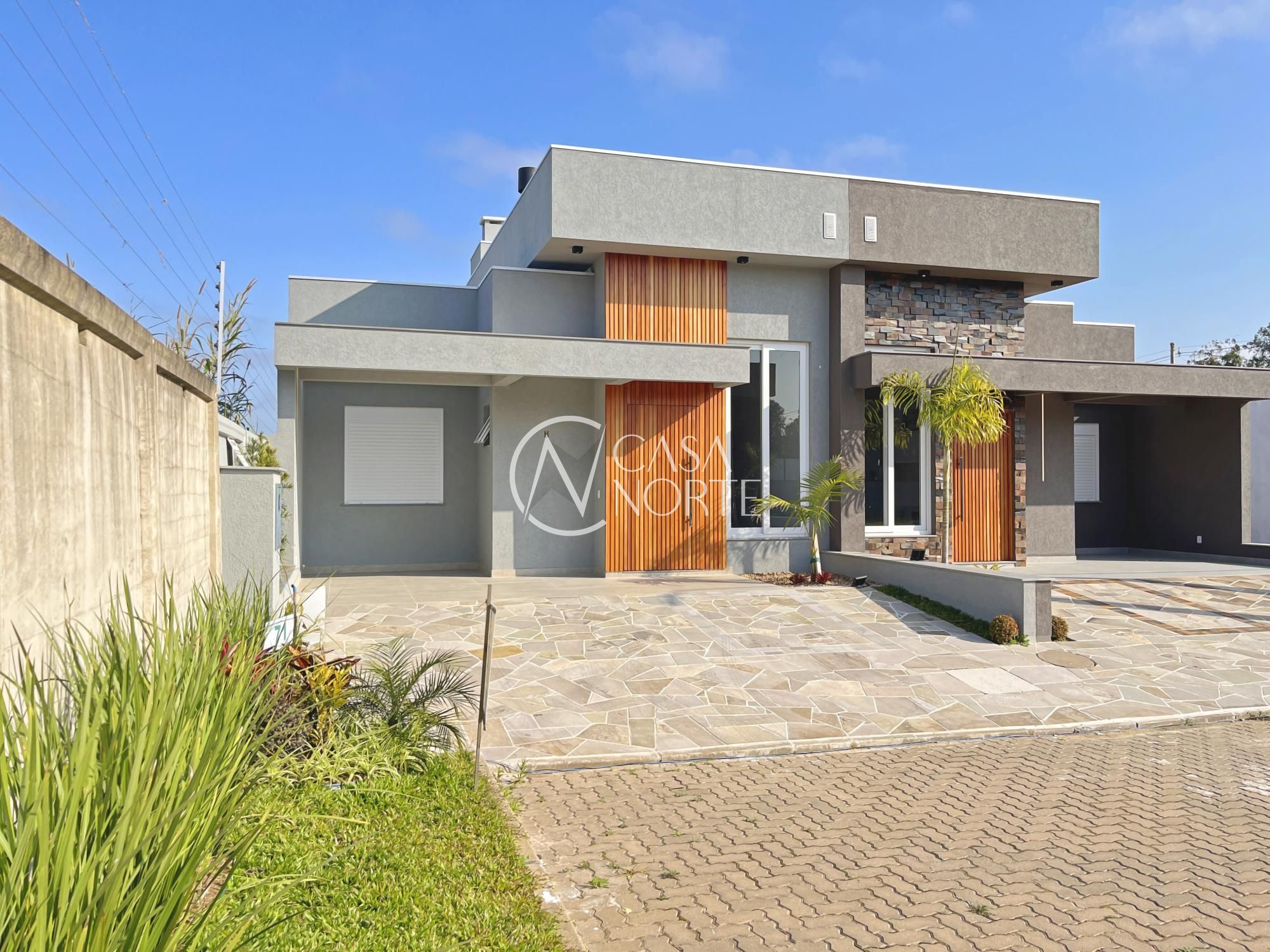 Casa de Condomínio à venda com 3 quartos, 97m², 1 suíte, 2 vagas, Avenida Juca Batista no bairro Hípica em Porto Alegre