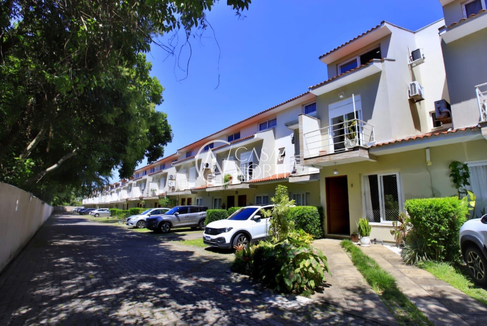 Casa de Condomínio à venda com 3 quartos, 101m², 1 vaga, Rua Júlio Dias de Souza no bairro Aberta dos Morros em Porto Alegre