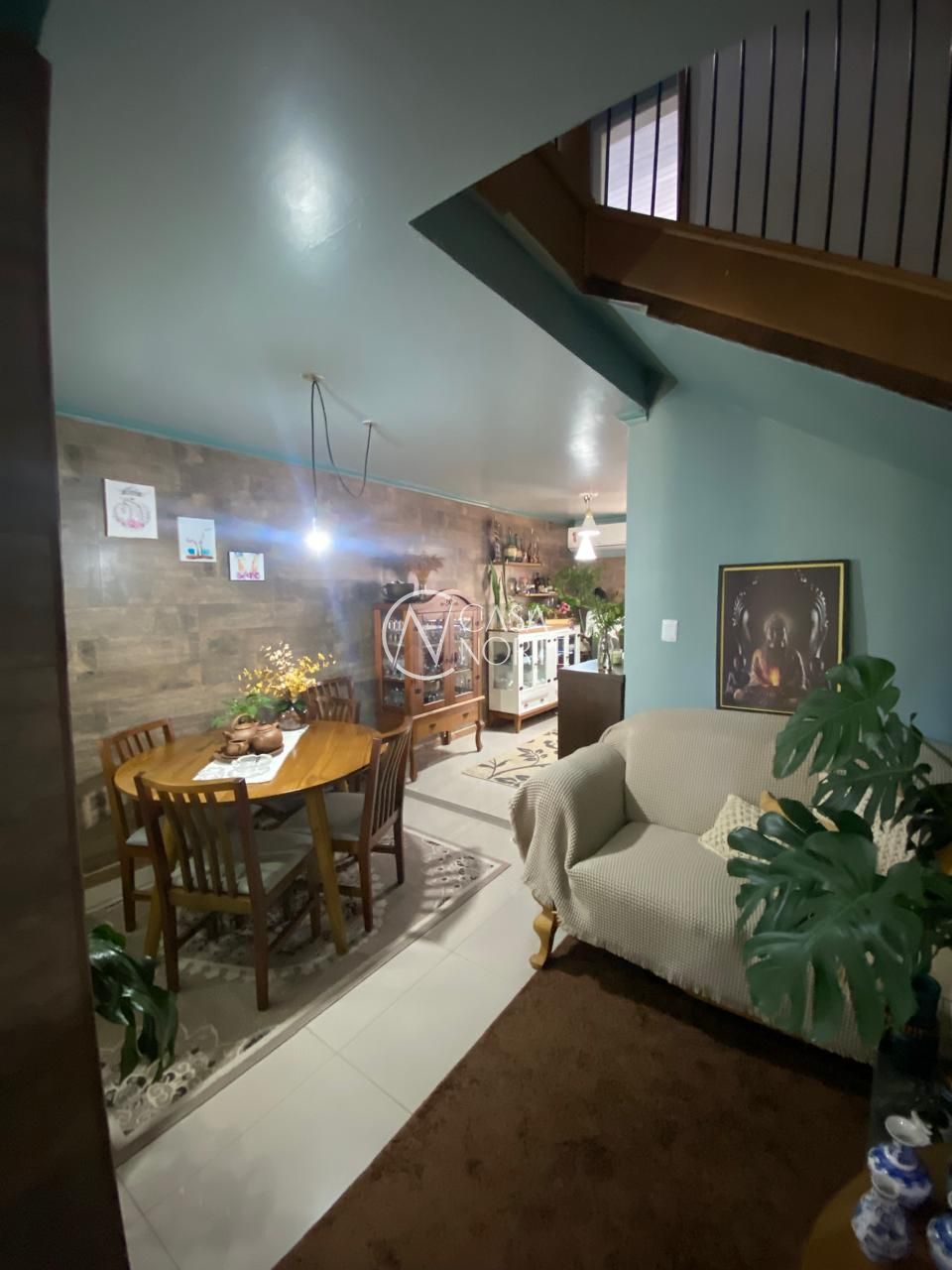 Casa à venda com 3 quartos, 140m², 2 vagas, Rua Silvestre Sauter no bairro Hípica em Porto Alegre