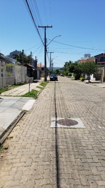 Terreno à venda  com 150m², Rua Constantino Fernando Onorato Bottin no bairro Hípica em Porto Alegre
