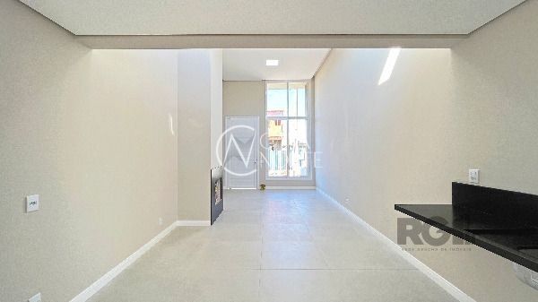 Casa de Condomínio à venda com 3 quartos, 97m², 1 suíte, 3 vagas, Juca Batista no bairro Hípica em Porto Alegre