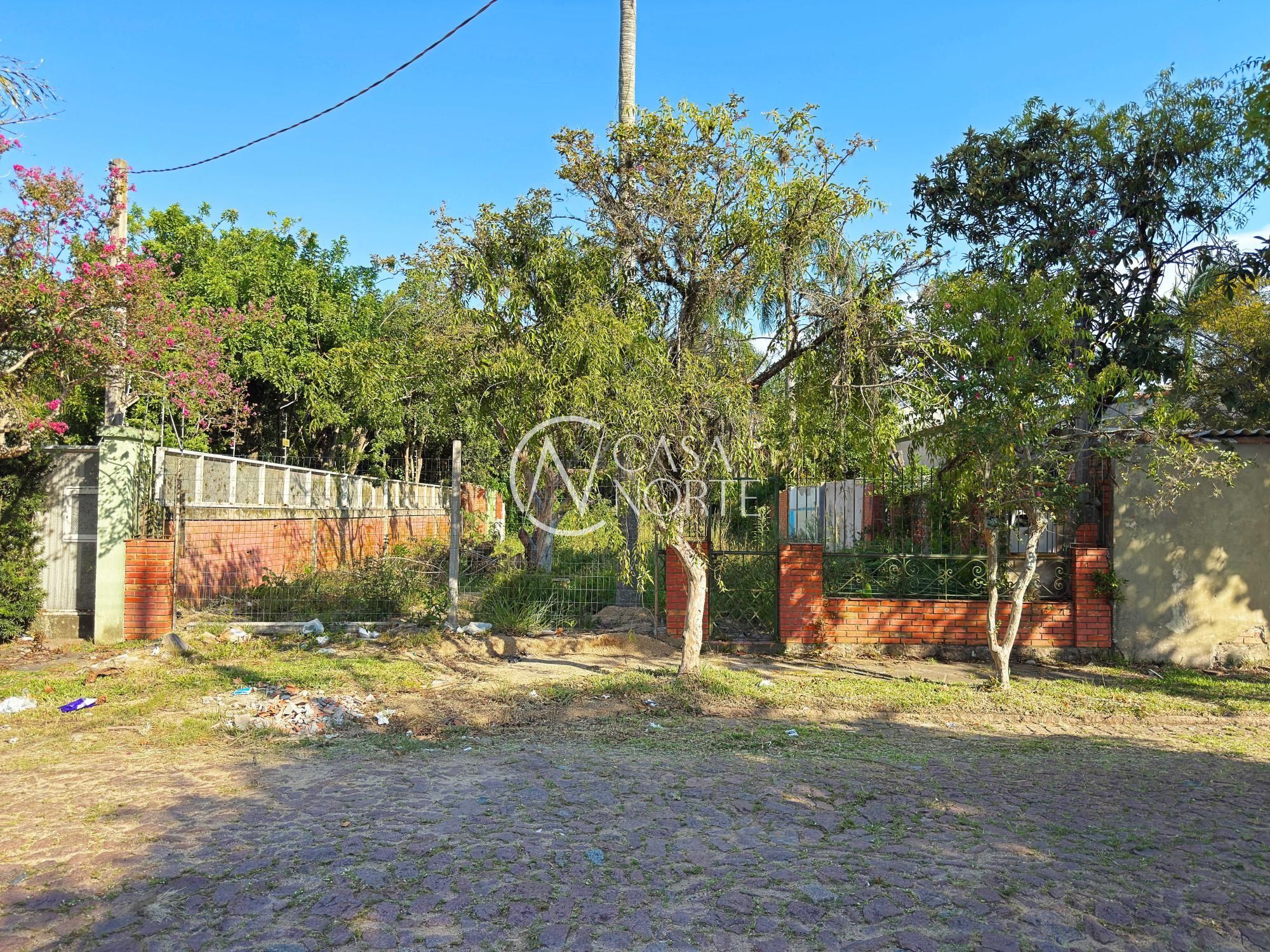 Terreno à venda  com 444m², Rua Engenheiro Tito Marques Fernandes no bairro Ipanema em Porto Alegre