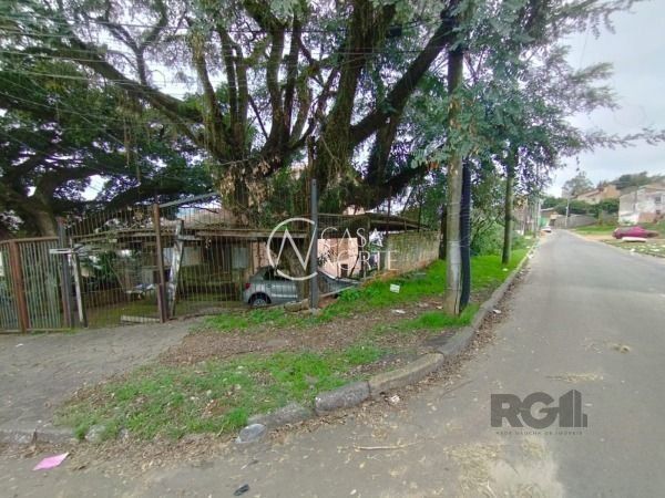 Terreno à venda  com 440m², Rua Dona Malvina no bairro Santa Tereza em Porto Alegre