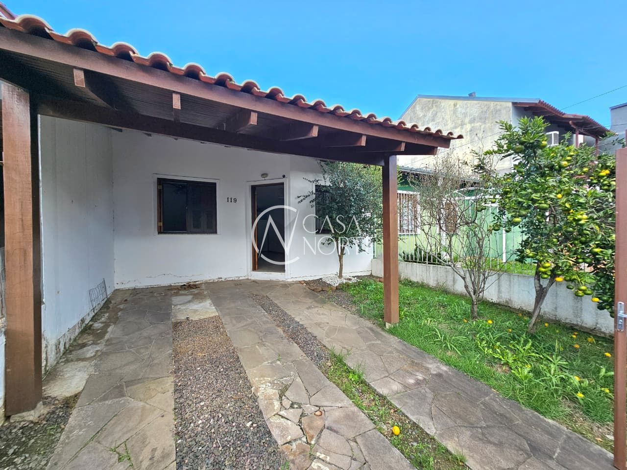 Casa à venda com 3 quartos, 78m², 2 vagas, Rua Romano Rolando Botin no bairro Hípica em Porto Alegre