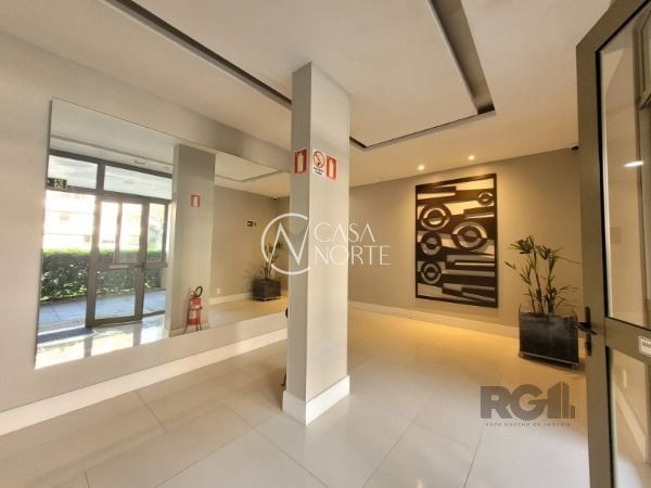 Apartamento à venda com 3 quartos, 104m², 1 suíte, 2 vagas, Avenida da Cavalhada no bairro Cavalhada em Porto Alegre