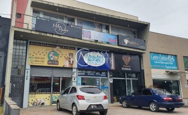 Prédio Comercial à venda  com 495m², Avenida Edgar Pires de Castro no bairro Hípica em Porto Alegre