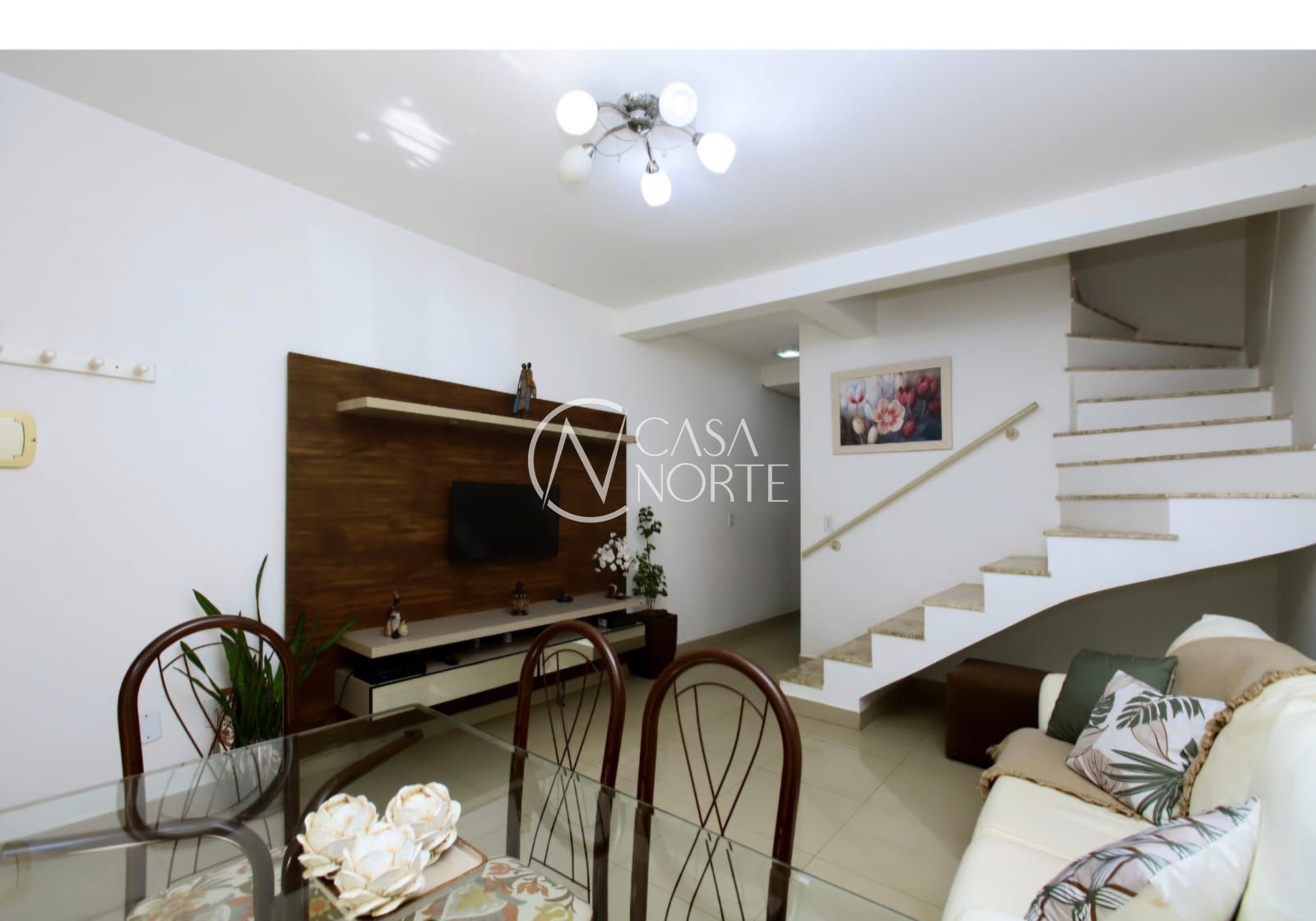Casa de Condomínio à venda com 3 quartos, 101m², 1 vaga, Rua Júlio Dias de Souza no bairro Aberta dos Morros em Porto Alegre