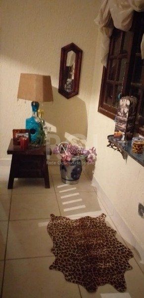 Casa à venda com 3 quartos, 260m², 1 suíte, Rua dos Minuanos no bairro Espírito Santo em Porto Alegre