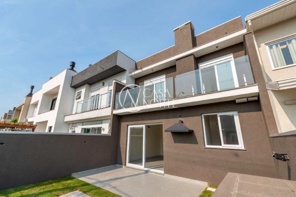 Casa de Condomínio à venda com 3 quartos, 153m², 1 suíte, 2 vagas, Rua Jorge Babot Miranda no bairro Aberta dos Morros em Porto Alegre